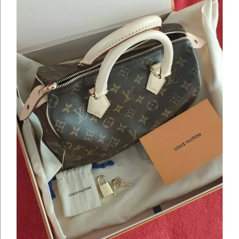 ❣️SOLD ❣️LV Speedy 25 - 100% authentic